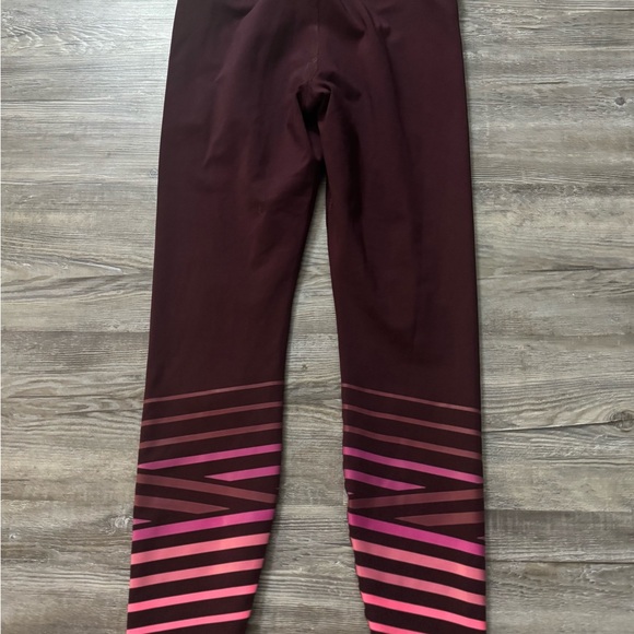 GAP Burgundy and Pink Striped Leggings EUC - Picture 2 of 4